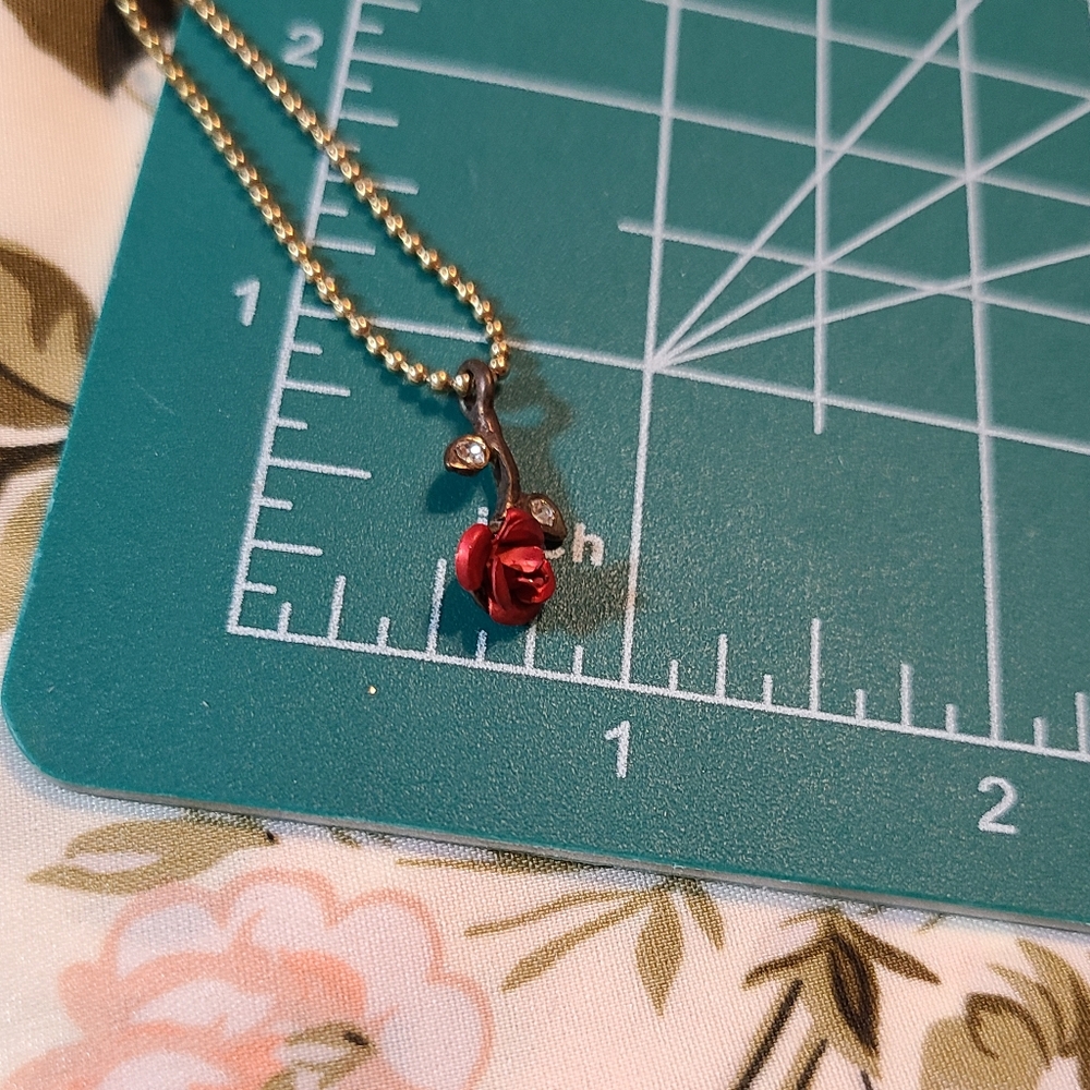 Ladies necklace for sale Very petite. Petite - Picture 6 of 10
